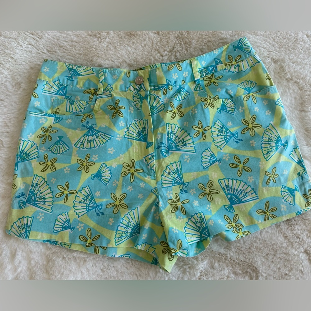 Lilly Pulitzer women's shorts size 4 fan print